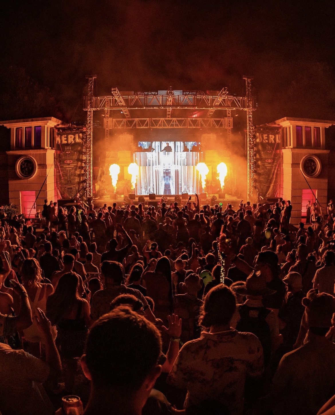 Deep Tropics Menjatuhkan Lineup Besar 2023, Akan Menghadirkan Musik, Seni & Gaya