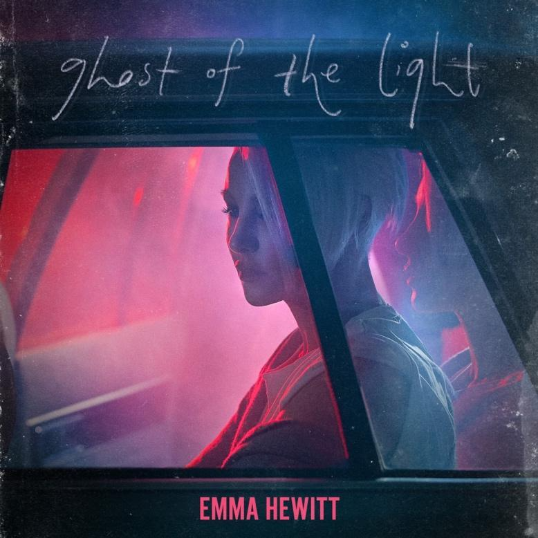 Dewi Musikal Emma Hewitt Menjatuhkan Album Sophomore, ‘Ghost Of The Light’